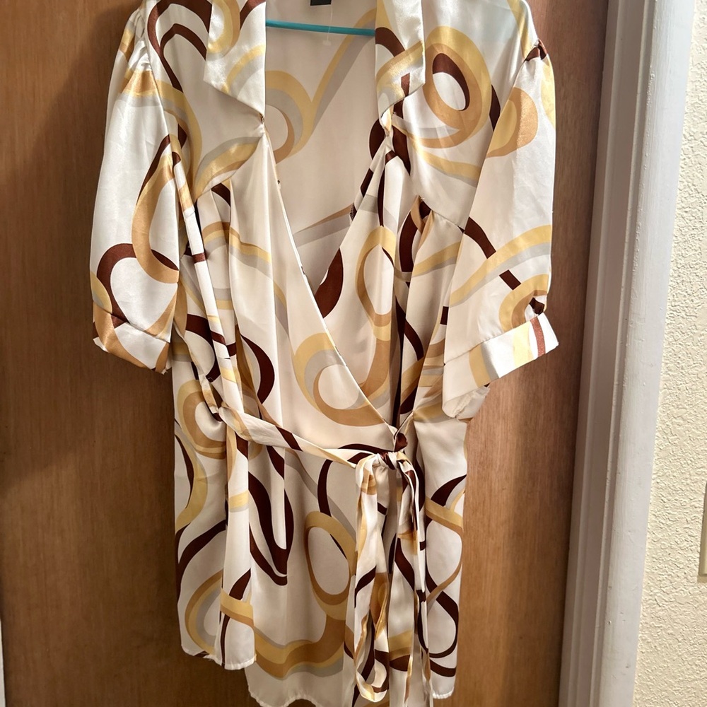 Lane Bryant Cream, Gold & Brown Patterned Blouse